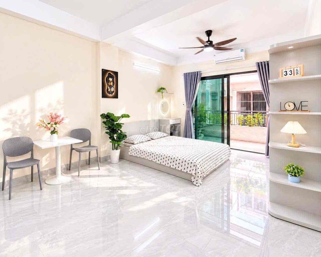 KHAI TRƯƠNG STUDIO BAN CÔNG MÁY GIẶT RIÊNG, 300m GA METRO