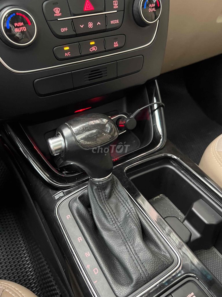 Kia Sorento 2016 model 2017 full xăng xe cực đẹp. Mua bán Ô tô tại Quận Bình Thạnh Tp Hồ Chí Minh được đăng bởi Nguyễn Thanh Tân hình 8