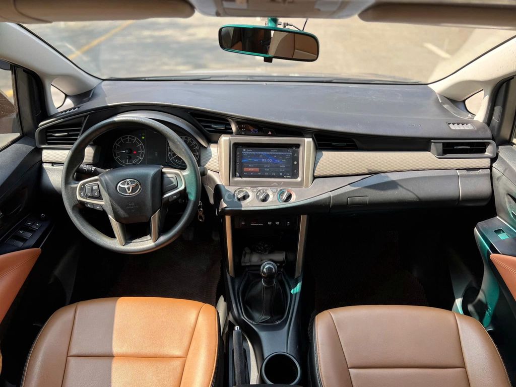 Innova sx 2019 số sàn màu ghi, động cơ máy xăng. Mua bán Ô tô tại Quận Gò Vấp Tp Hồ Chí Minh được đăng bởi Việt 8080 hình 4