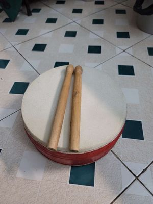 Trống da đường kính 22cm. Mua bán Nhạc cụ tại Quận Hoàng Mai Hà Nội được đăng bởi Nguyễn Minh Sơn