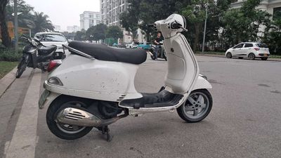 Piaggio Vespa LX Trắng 44426 km. Mua bán Xe máy tại Quận Hai Bà Trưng Hà Nội được đăng bởi bùi hữu liêm 
