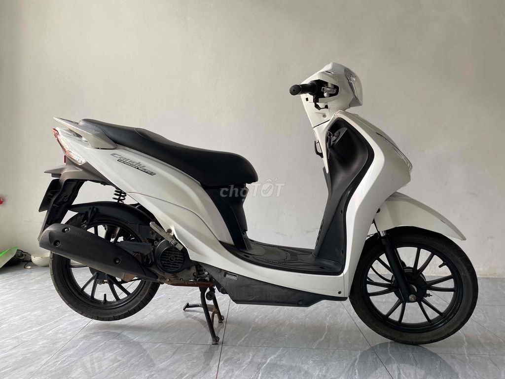 Kymco hermosa 50cc chạy 6000km. Mua bán Xe máy tại Quận Nam Từ Liêm Hà Nội được đăng bởi Xe Máy Tấn Hiền  hình 1