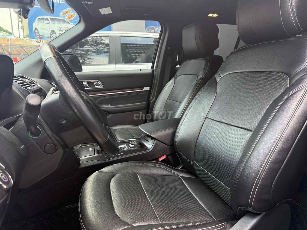 Ford Explorer Limited 2019 Trắng 71.000km. Mua bán Ô tô tại Quận Tân Bình Tp Hồ Chí Minh được đăng bởi Sài Gòn Ford hình 5