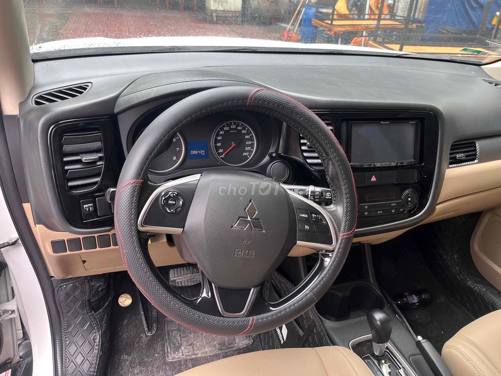 Mitsubshi Outlander 2.0 STD sx 2016. Mua bán Ô tô tại Quận Nam Từ Liêm Hà Nội được đăng bởi Tiến Sỹ Auto hình 5