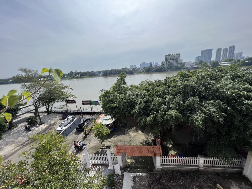 Biệt thự góc 2 mặt tiền view sông Sài Gòn Hiệp Bình Chánh