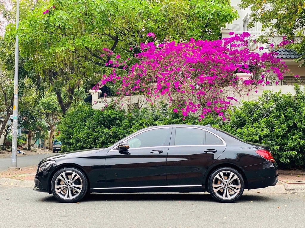 🔺MERCEDES C250 EXCLUSIVE MODEL 2018. Mua bán Ô tô tại Quận 7 Tp Hồ Chí Minh được đăng bởi Tung hình 3