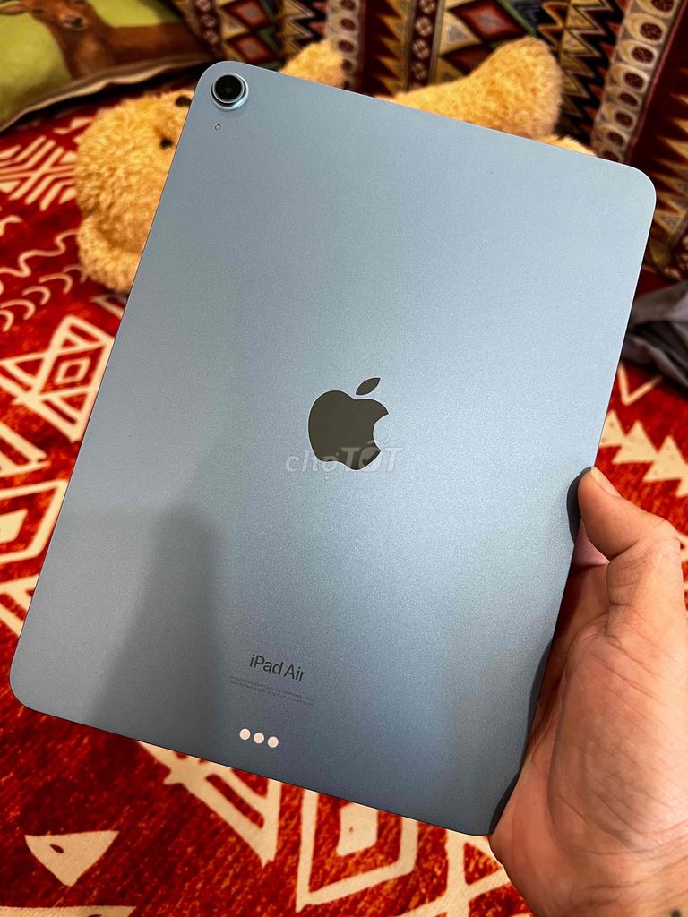 Bán ipad Air 5 như mới,sạc vài lần.