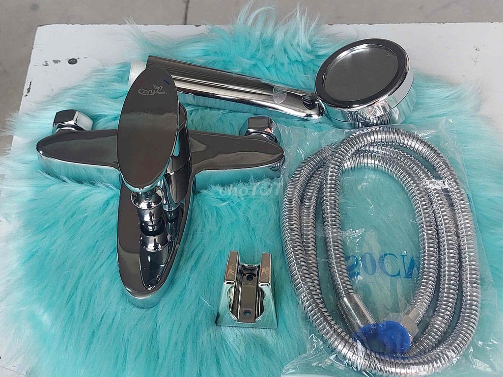 Vòi sen 213 Kim loại Bạc. Mua bán Thiết bị vệ sinh, nhà tắm tại Huyện Gia Lâm Hà Nội được đăng bởi Nguyễn Nghĩa hình 1