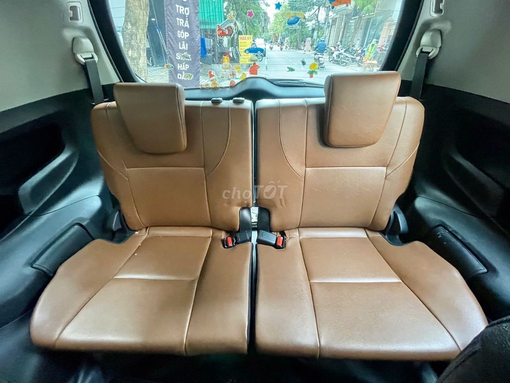 Toyota Innova 2017 2.0V cọp chỉ 55.000km full lsh. Mua bán Ô tô tại Quận 8 Tp Hồ Chí Minh được đăng bởi Trường Nguyễn Xe Sang hình 17