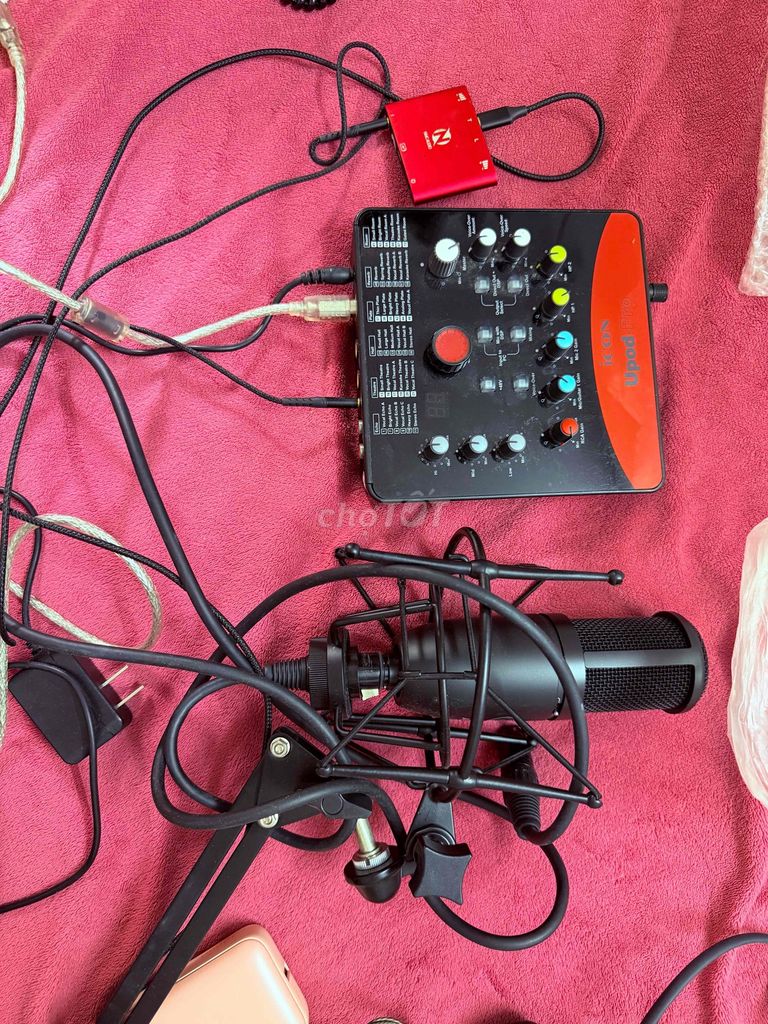Combo thu âm AKG P120 Đen. Mua bán Tivi, Âm thanh tại Quận Tân Phú Tp Hồ Chí Minh được đăng bởi Mai Tây hình 1