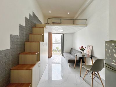 PHÒNG CÓ GÁC CỬA SỔ LỚN NGAY SVD PHÚ THỌ Q.10