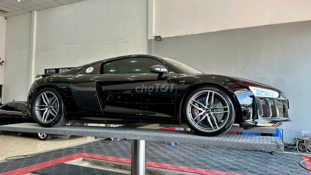 Audi R8 V10 Plus Đen đời 2015, 29000 km. Mua bán Ô tô tại Thành phố Thủ Đức Tp Hồ Chí Minh được đăng bởi sang  hình 4