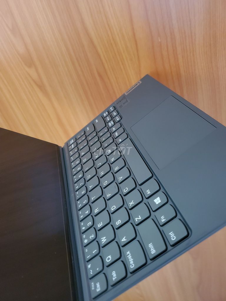 Laptop Lenovo 2 in 1 ram 8gb ssd 256gb like new . Mua bán Laptop tại Quận 1 Tp Hồ Chí Minh được đăng bởi Anh Minh hình 1