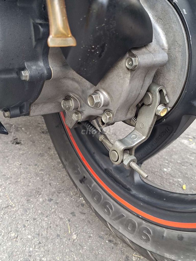 Vision 2018   bstp chính chủ. Mua bán Xe máy tại Quận 6 Tp Hồ Chí Minh được đăng bởi Lê Thông  hình 6