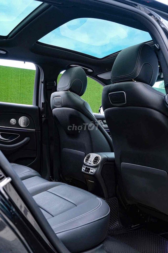 Mercedes-Benz E200 Sport 2019 Đen. Mua bán Ô tô tại Quận 7 Tp Hồ Chí Minh được đăng bởi Hoàng Anh Tuấn hình 7