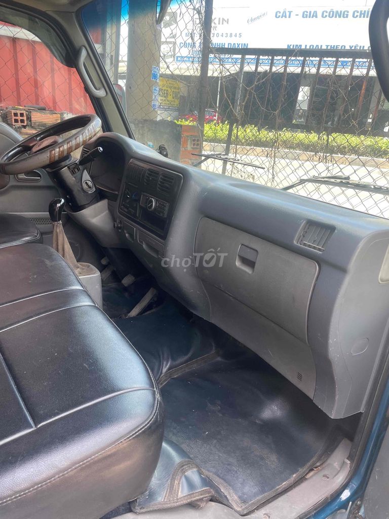 K165. trọng tải 2.4 tấn đời 2015. xe 1 chủ Sơn zin. Mua bán Xe tải, xe ben tại Thành phố Dĩ An Bình Dương được đăng bởi Tuan hình 5