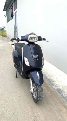 Xe máy điện Vespa màu Xanh đậm đủ đăng ký. Mua bán Xe điện tại Huyện Ý Yên Nam Định được đăng bởi Bếu Pham