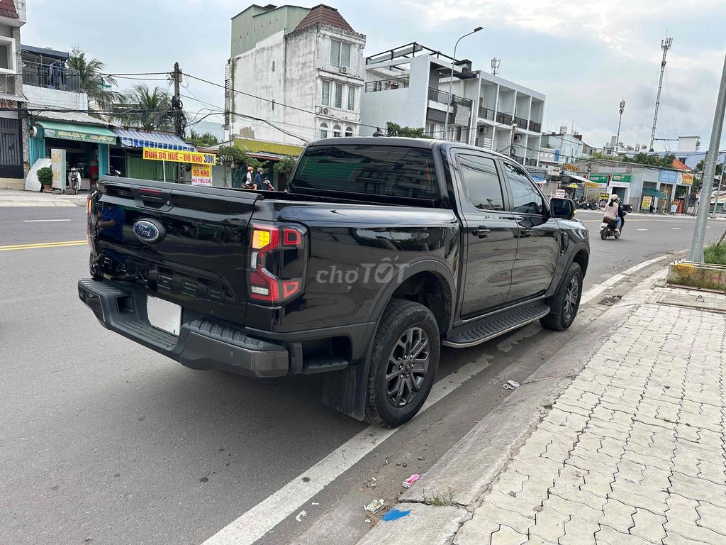 Ford Ranger 2023 Wildtrak 2.0L 4x4 AT - 42000 km. Mua bán Ô tô tại Quận 8 Tp Hồ Chí Minh được đăng bởi Cửa Hàng Xe Máy 288 Phong Trề hình 3