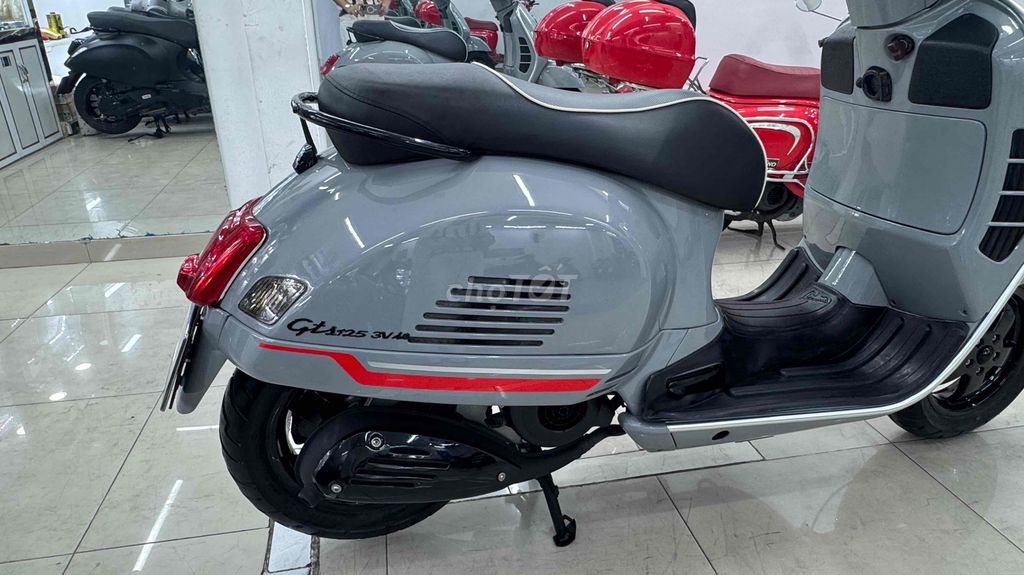 Vespa Super GTS siêu đẹp ngay chủ. Mua bán Xe máy tại Quận Phú Nhuận Tp Hồ Chí Minh được đăng bởi VESPA  PIAGGIO BẢO HƯNG Vespa cũ trả góp  hình 2