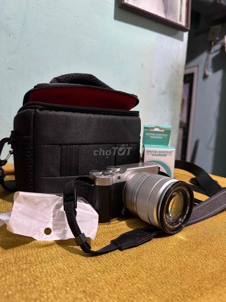 Máy ảnh Fujifilm XA10 Bạc đen. Mua bán Máy ảnh, Máy quay tại Quận Thanh Khê Đà Nẵng được đăng bởi Nhật tân Tôn thất hình 1