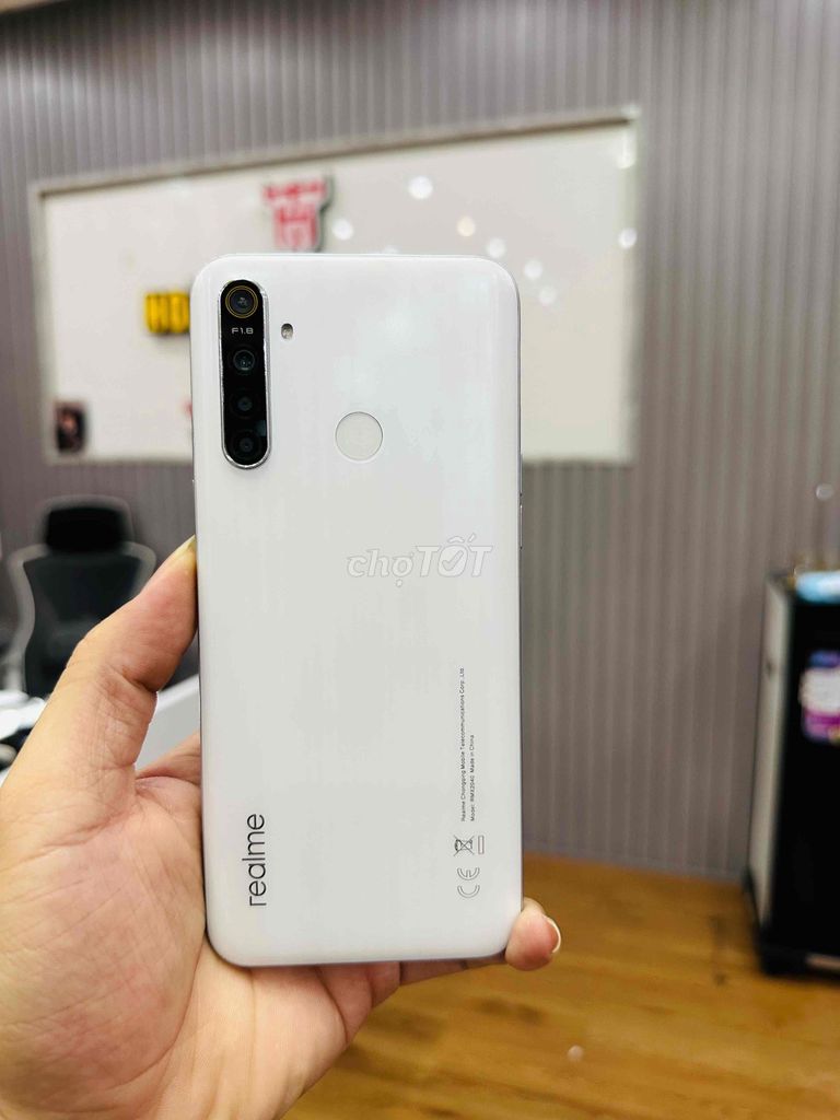 Realme 6i 128GB Trắng 99%. Mua bán Điện thoại tại Quận Liên Chiểu Đà Nẵng được đăng bởi Hoàng Tú Mobile hình 1