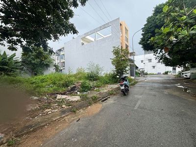 Đất 110 m² · Đường Lã Xuân Oai