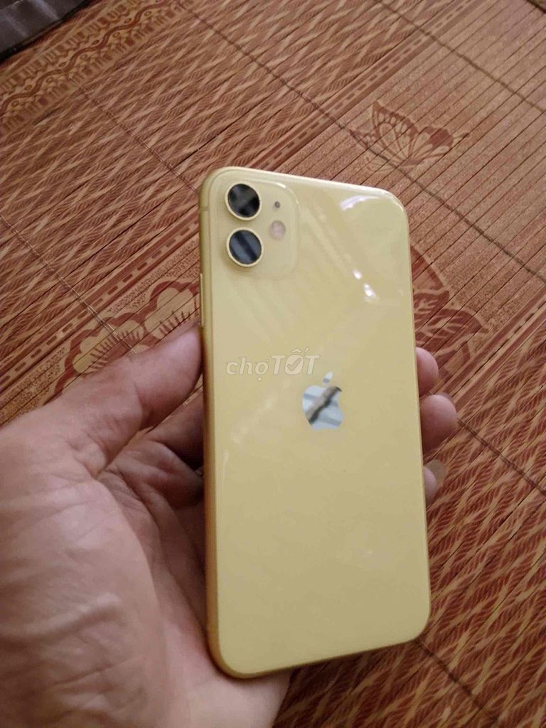 Apple iPhone 11 64GB Vàng. Mua bán Điện thoại tại Huyện Vũng Liêm Vĩnh Long được đăng bởi Phong  hình 1