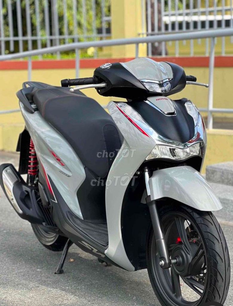 Bán SH160i ABS 2024  Đi 1900km ĐẸP mới ZIN 100%. Mua bán Xe máy tại Thành phố Thủ Dầu Một Bình Dương được đăng bởi LONG TỶ hình 7