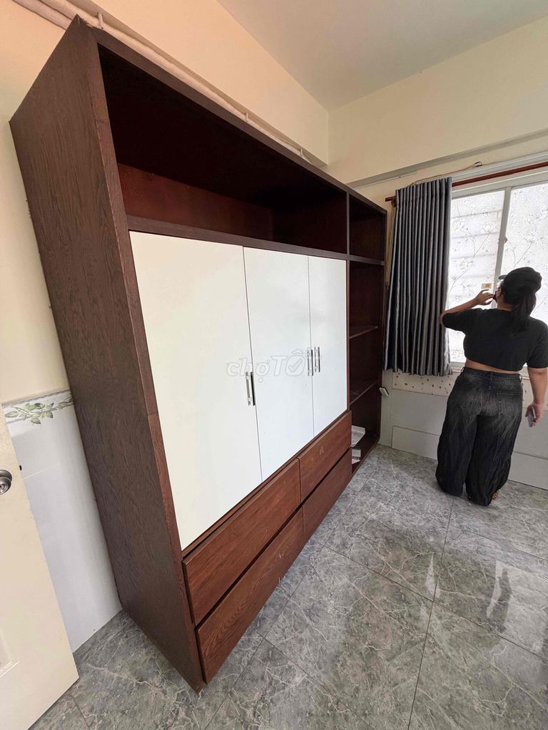 Tủ quần áo Gỗ nguyên khối 2m Nâu Trắng. Mua bán Tủ, kệ gia đình tại Quận 10 Tp Hồ Chí Minh được đăng bởi Phan Dũng hình 1