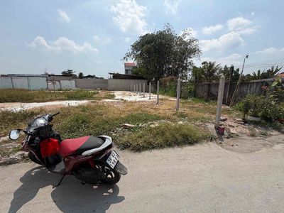 Plot of land 118 m² · Lê Thị Bay
