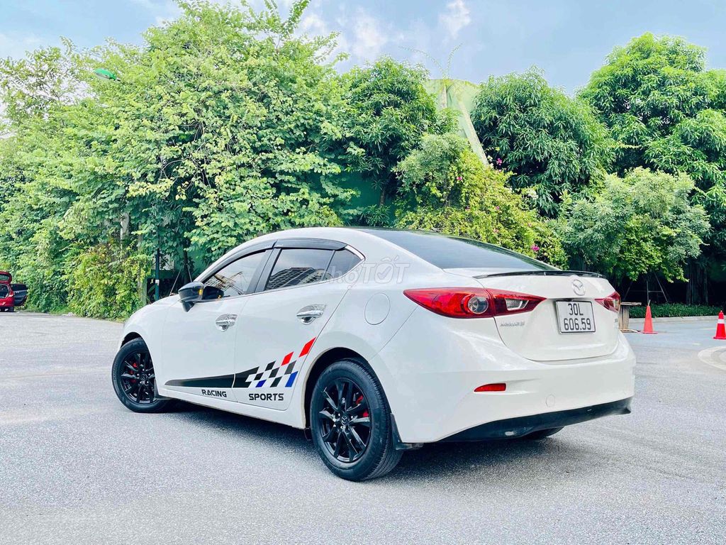 Mazda 3 2015 Белая Автомат