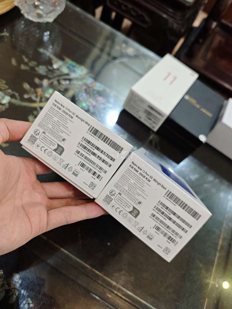 Xiaomi Redmi Note 13 Pro+ 5G 8GB/256GB Đen, Trắng. Mua bán Điện thoại tại Quận Đống Đa Hà Nội được đăng bởi Xăm Xỏ Hà Nội hình 1