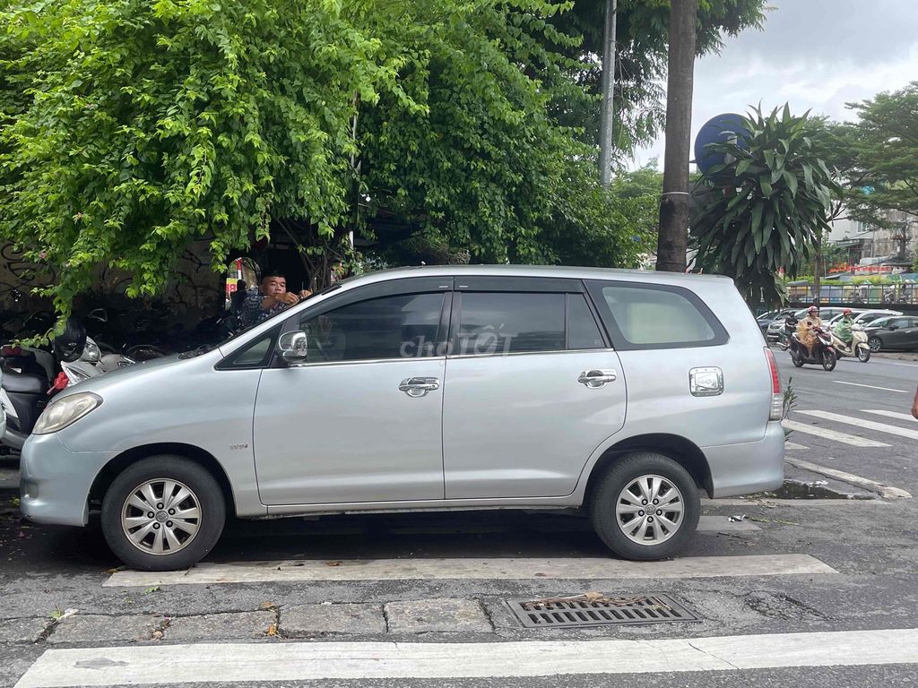 Toyota Innova 2010 V - 30000 km. Mua bán Ô tô tại Quận Hoàn Kiếm Hà Nội được đăng bởi trần văn hiệp hình 2