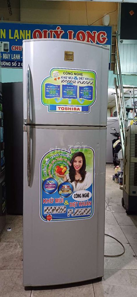 Tủ lạnh Toshiba 230 lít Xám. Mua bán Tủ lạnh tại Quận 6 Tp Hồ Chí Minh được đăng bởi Anh Quý hình 1