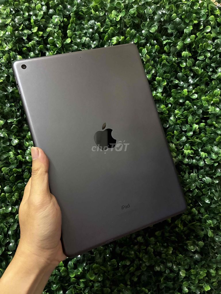 Apple iPad Gen 7 Xám. Mua bán Máy tính bảng tại Thành phố Huế Thừa Thiên Huế được đăng bởi Hùng hình 1