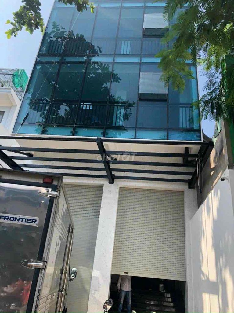 CHO THUÊ TOÀ NHÀ MẶT TIỀN CÓ THANG MÁY PCCC