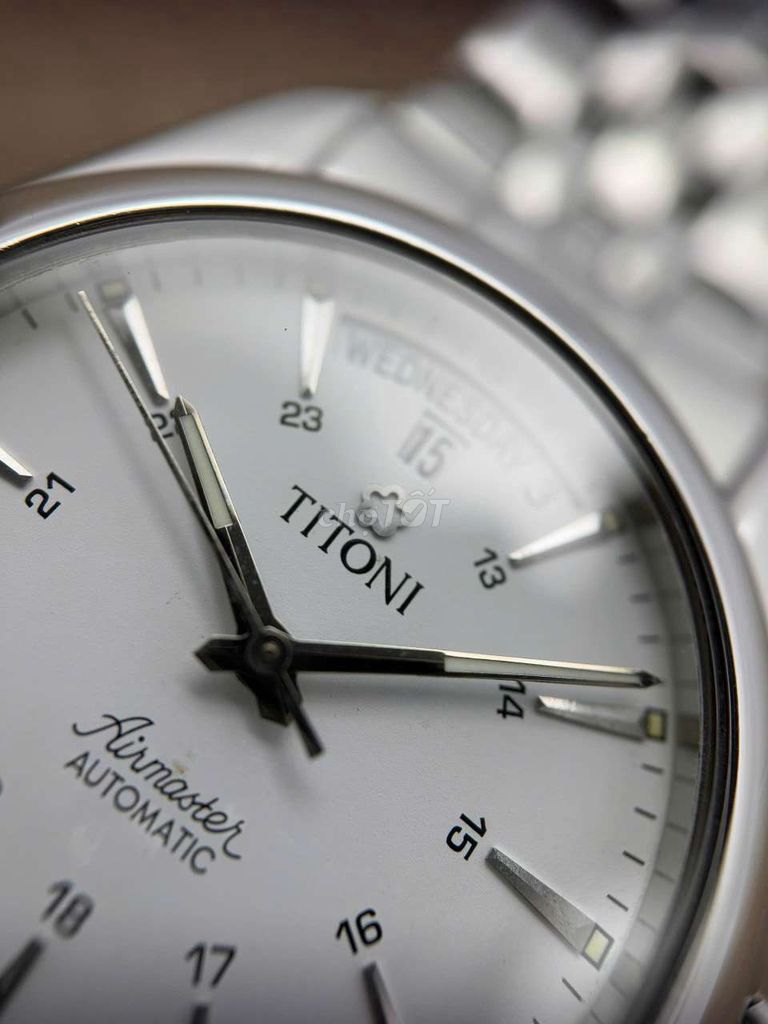 Đồng hồ Titoni airmaster day date cổ điển tinh tế