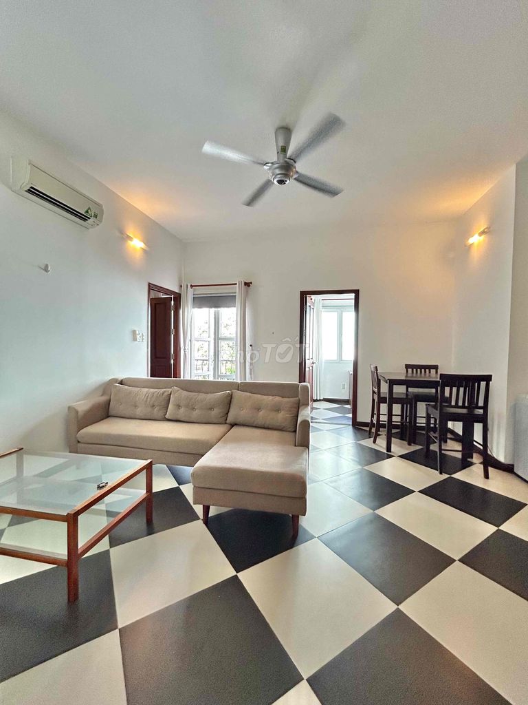 Аренда · 2 комн. · 80 м² · Quận 1, ул. Đường Đinh Tiên Hoàng