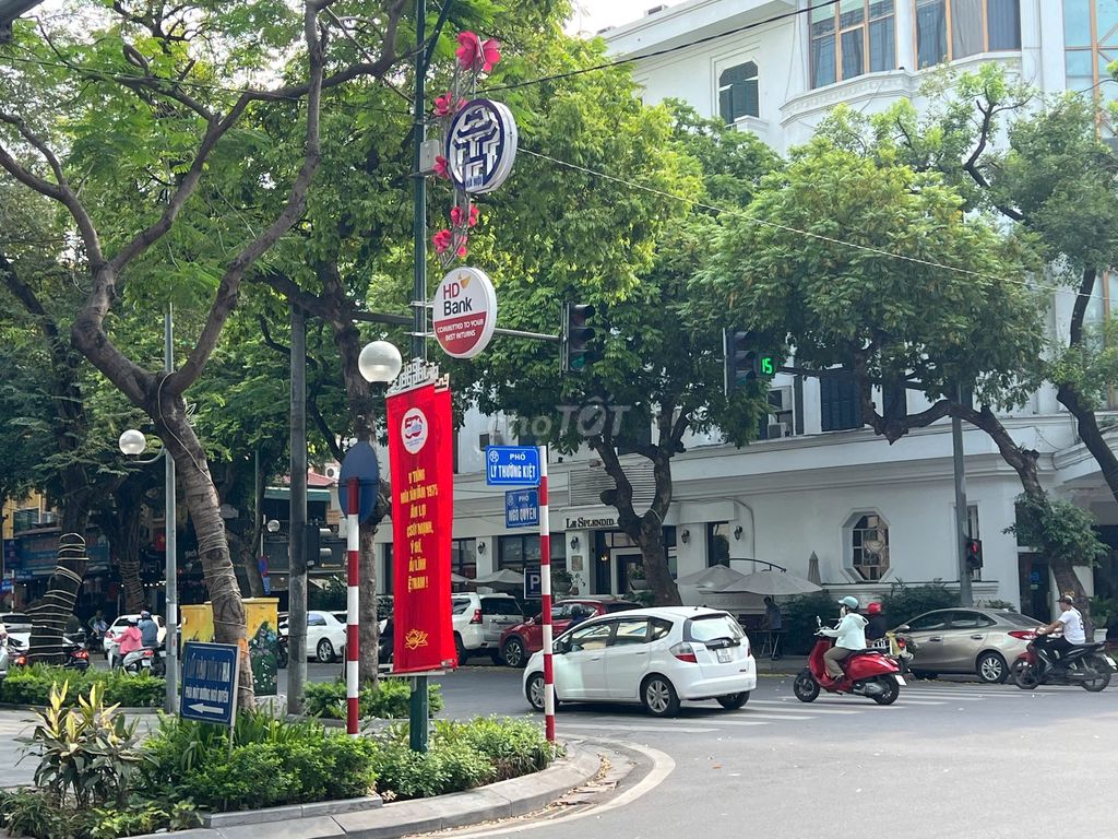 Binhbds cho thuê nhà 5 tầng mặt phố Lý Thường Kiệt 45tr/ tháng. Cho thuê văn phòng, mặt bằng kinh doanh tại Quận Hoàn Kiếm Hà Nội được đăng bởi Trần Bình hình 2