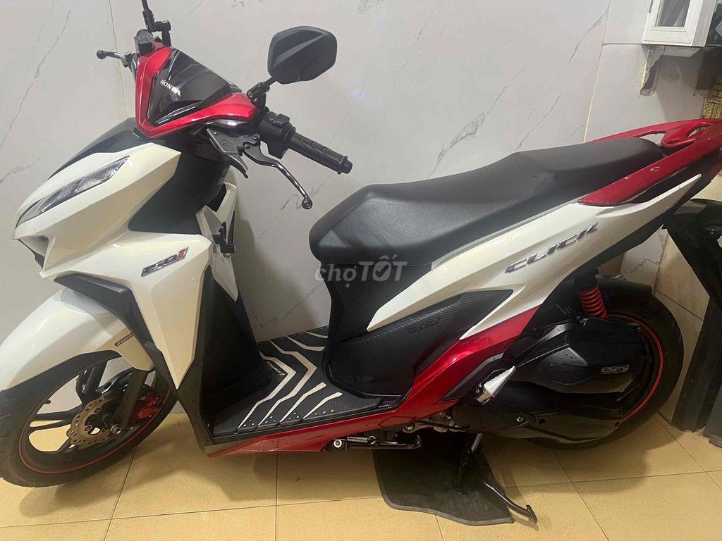 Bán xe Click Thái. Mua bán Xe máy tại Quận 4 Tp Hồ Chí Minh được đăng bởi Ngoan Bùi hình 1