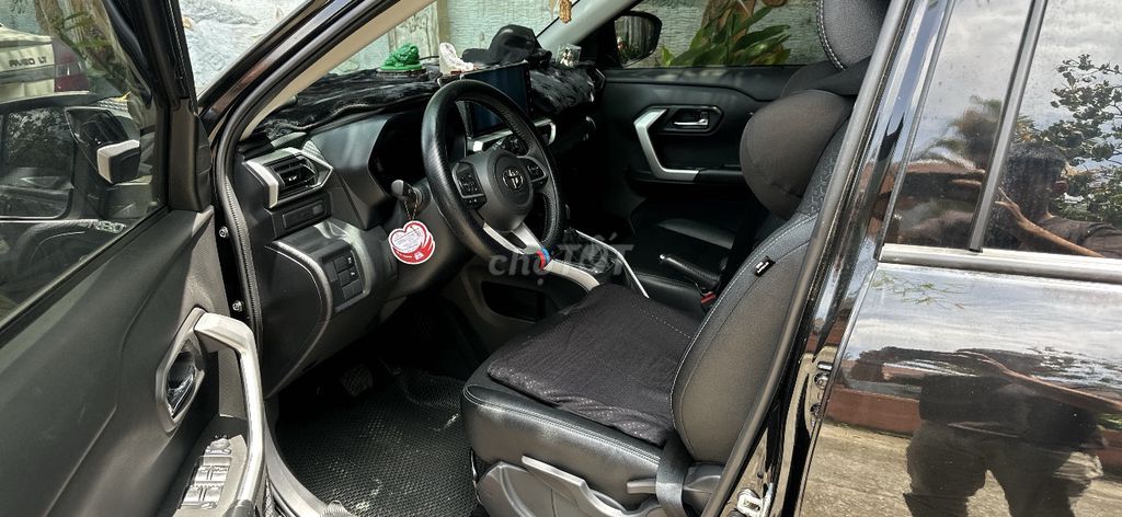 Toyota Raize 2023 черный 69000 км