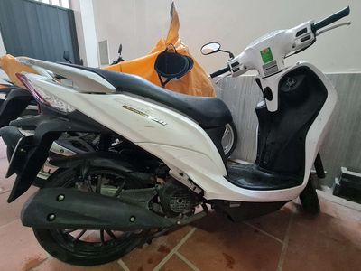Thanh lý xe Kymco Candy trắng, mới 70%, chính chủ. Mua bán Xe máy tại Quận Hoàng Mai Hà Nội được đăng bởi Anh Đạt