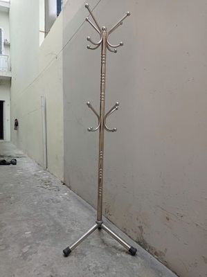 Pass cây treo đồ. Mua bán Nội thất, đồ gia dụng khác tại Quận Tân Phú Tp Hồ Chí Minh được đăng bởi Hồng Nhung 
