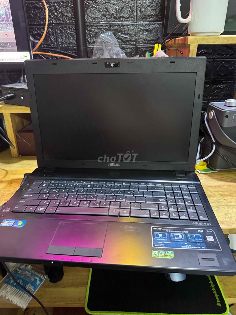 laptop Asus 16in i7 128G