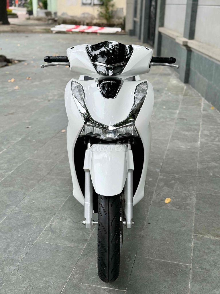 Honda SH160 ABS 2023, один хозяин, номера Хошимина, возможна рассрочка