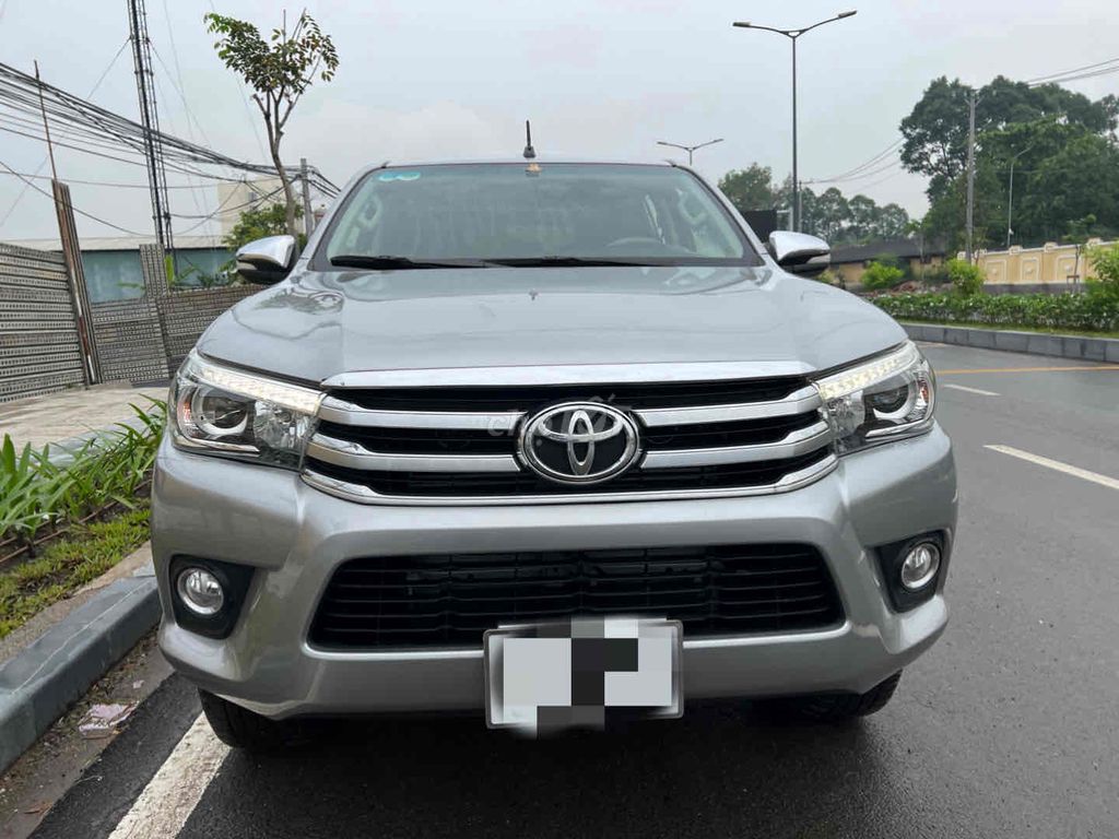 Toyota Hilux 2016 3.0G 4x4 AT - 75000 km