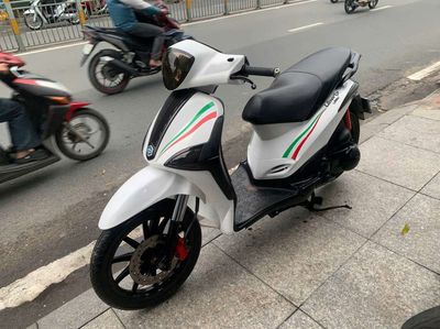 Piaggio Liberty IE 2012 mới 90% biển số thành phố. Mua bán Xe máy tại Quận Tân Phú Tp Hồ Chí Minh được đăng bởi Tuanduy