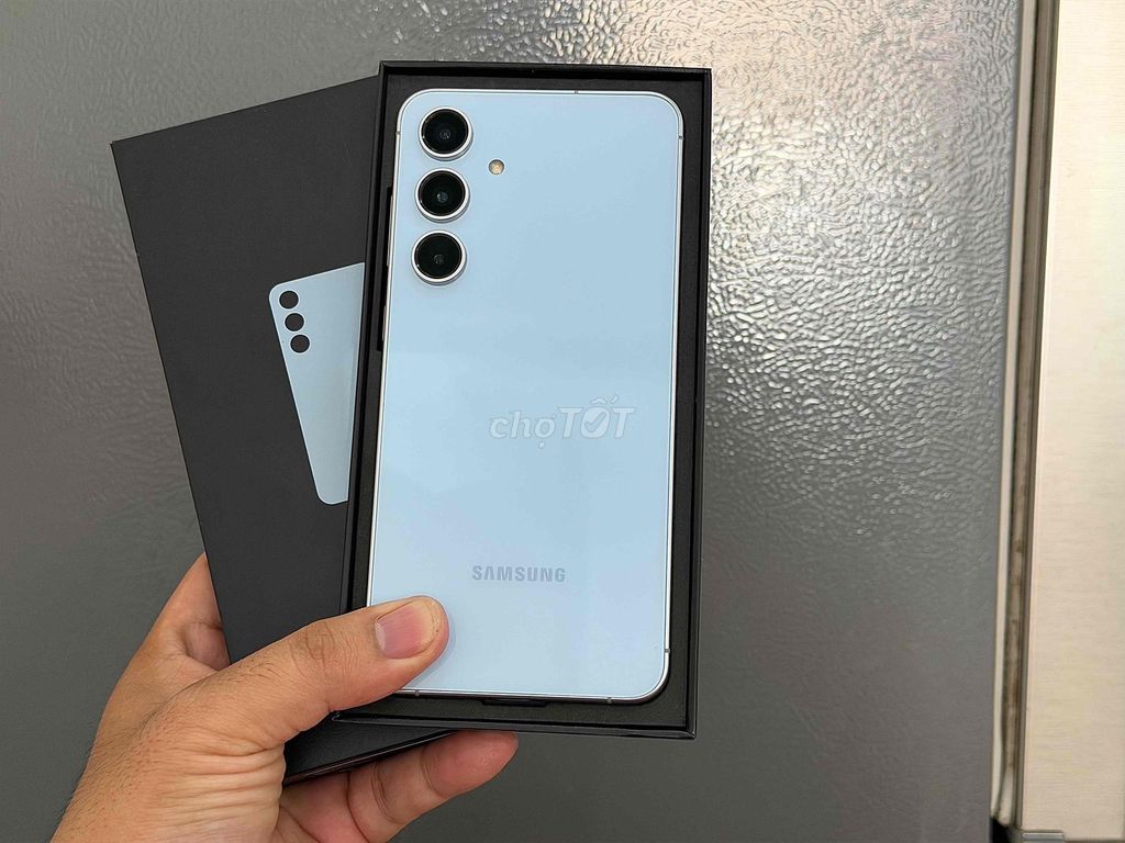 Samsung S24 FE 5G 128GB Việt Nam FullBox 9999%. Mua bán Điện thoại tại Quận Ninh Kiều Cần Thơ được đăng bởi Cầm Đồ Tấn Lợi hình 1