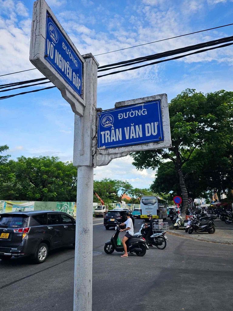 Chính chủ cần bán gấp nhà 2 tầng mặt tiền Trần văn dư