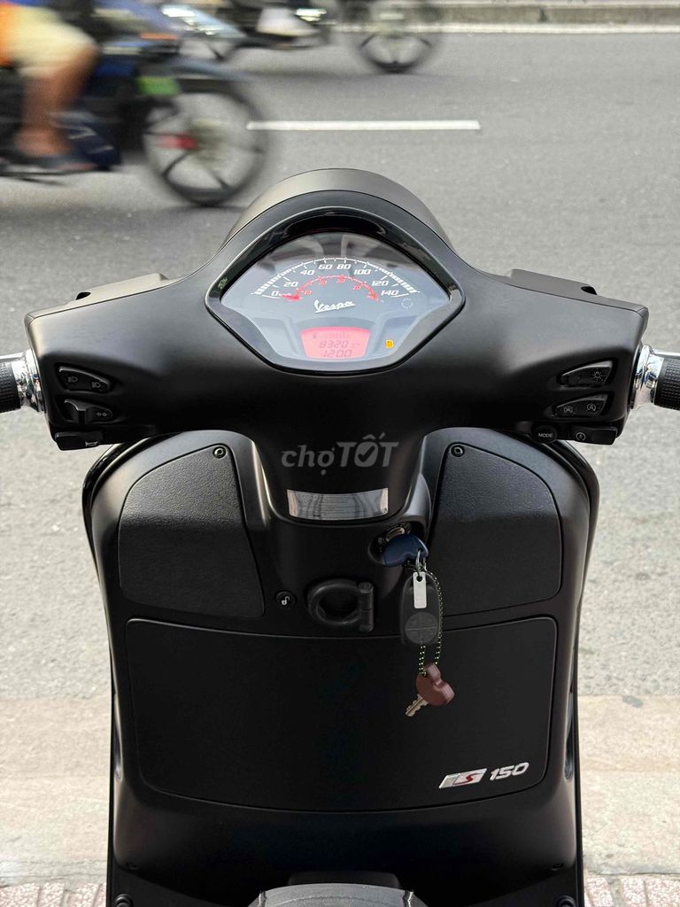 Vespa GTS S 150 150 2022 chính chủ xe đẹp mới 90%. Mua bán Xe máy tại Quận Phú Nhuận Tp Hồ Chí Minh được đăng bởi VESPA Piaggio Quốc Vương  hình 8
